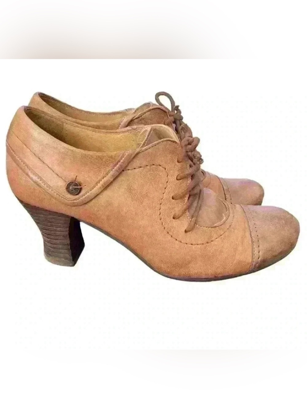 Gold Button Brown Leather Victorian Heels  Pumps